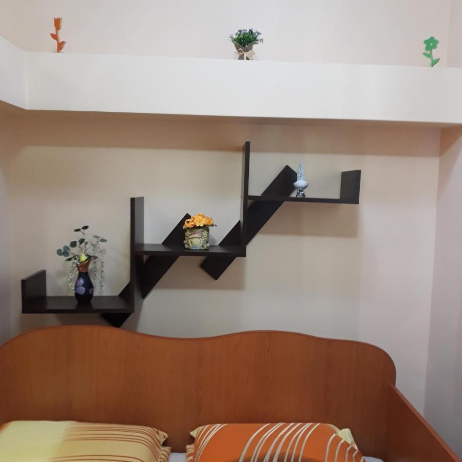7 Vise Studio Apartamento Galaţi Exterior foto