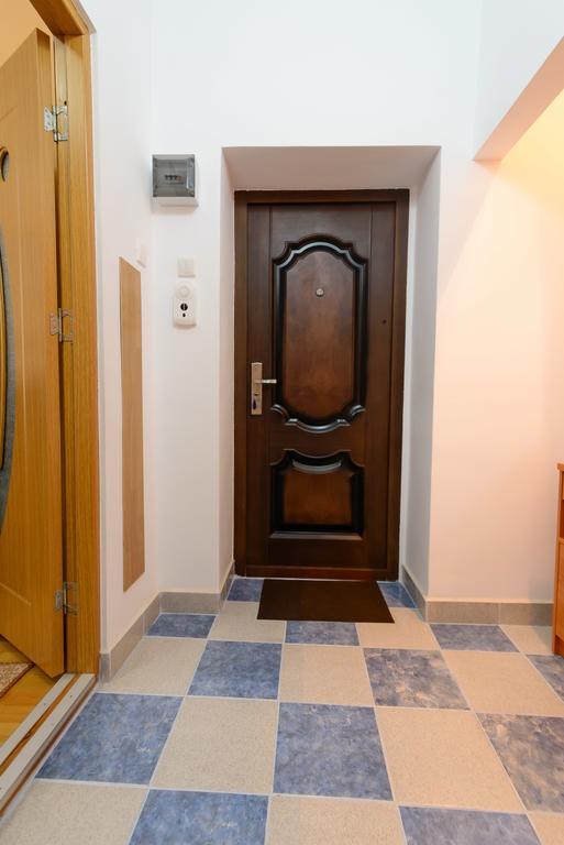 7 Vise Studio Apartamento Galaţi Exterior foto