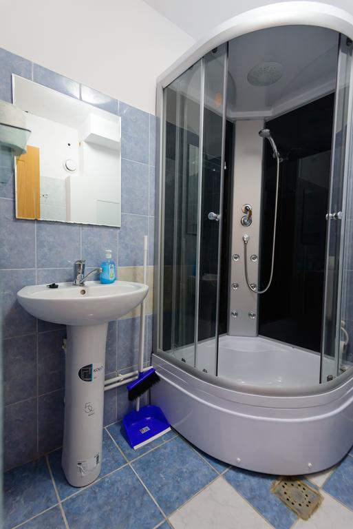 7 Vise Studio Apartamento Galaţi Exterior foto
